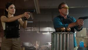 Der Agenten-Apfel fällt nicht weit vom Baller-Baum: Luke Brunner (Arnold Schwarzenegger) im ...