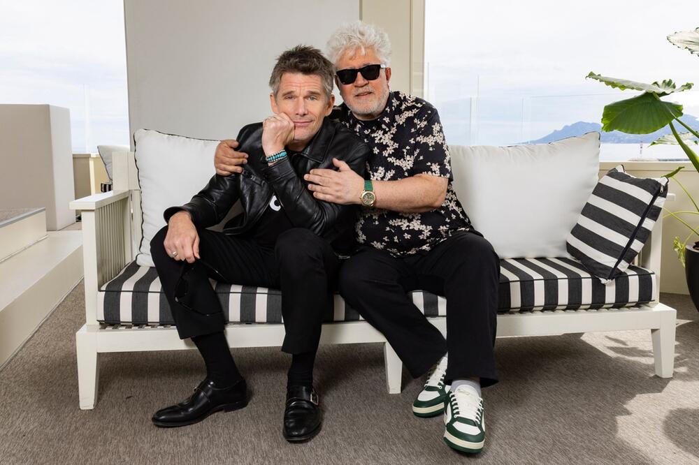 Pedro Almodóvar und Ethan Hawke