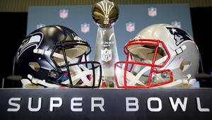 Die Helme der Seattle Seahawks und der New England Patriots.