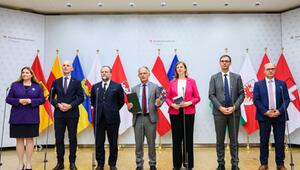 Geeint präsentierten sich Bund und Länder