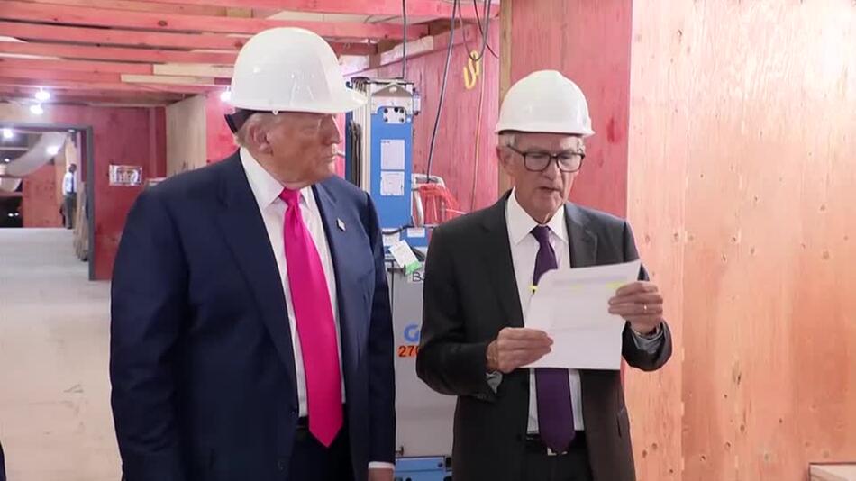 Streit zwischen Trump und Powell über Baukosten bei Notenbank-Besuch