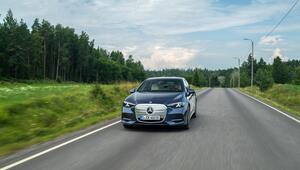 Fahrszene Elektrische Mercedes-Benz C-Klasse