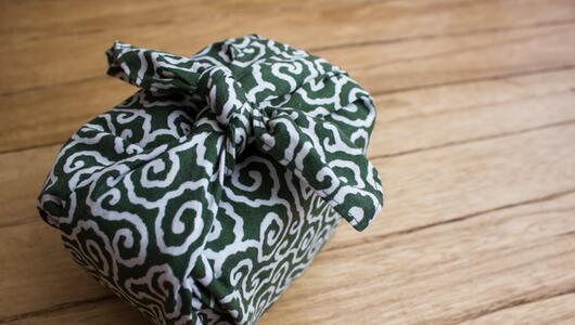 Geschenke einpacken auf Japanisch