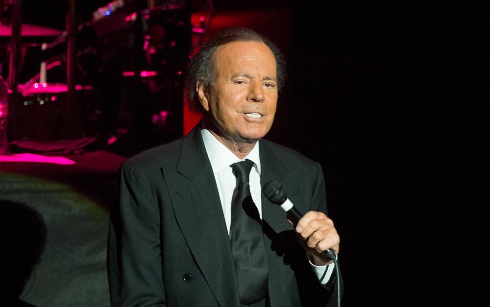 Julio Iglesias