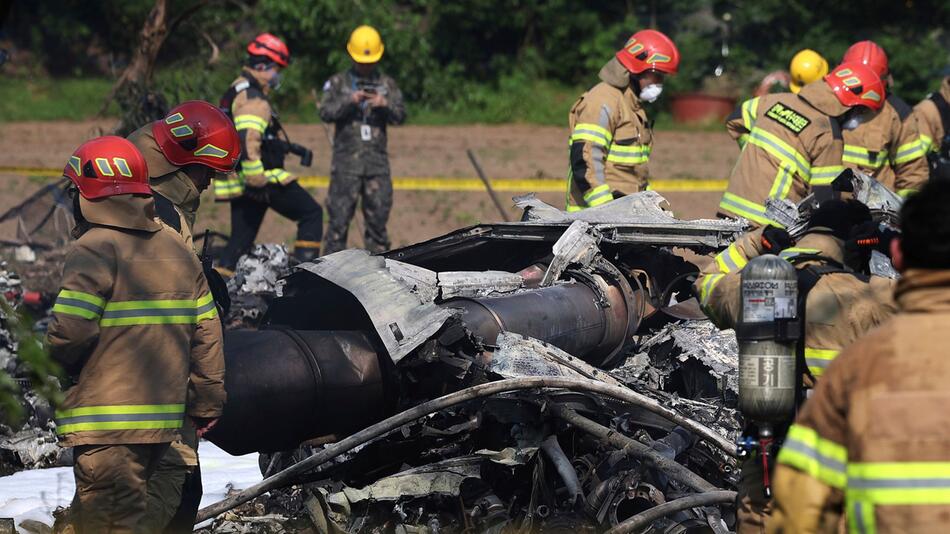 Südkoreanisches Militärflugzeug abgestürzt