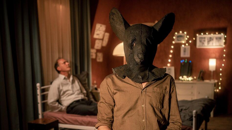 "Tatort: Katz und Maus": Die "Maus" nimmt ein neues Video zur Entführung von Kommissar Schnabel ...
