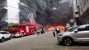 Katastrophe in Schuhfabrik: Mindestens 28 Tote bei Großbrand in China