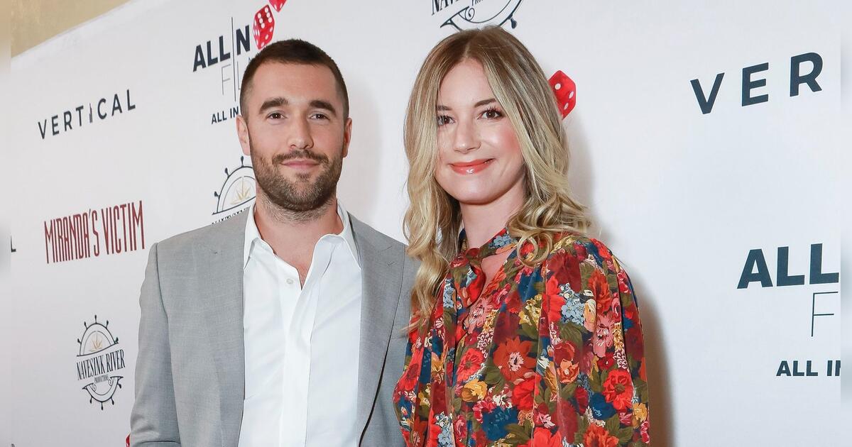 Revenge Stars Josh Bowman Und Emily VanCamp Das Zweite Baby Ist Da