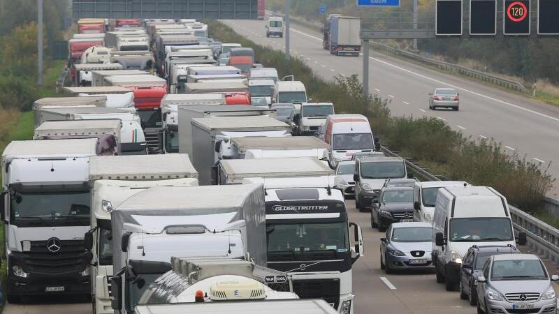 Stau auf der A2