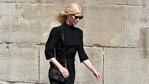 Claudia Schiffer auf dem Weg zur Trauerfeier von Mathilde Favier.