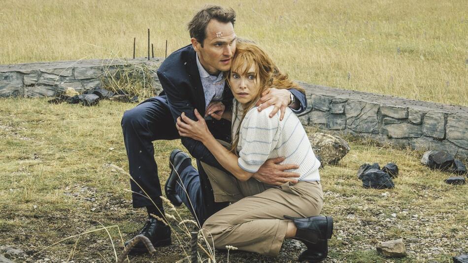 "Tatort: Hochamt für Toni": Felix Voss (Fabian Hinrichs) und Eva Hentschel (Sina Martens) gehen ...