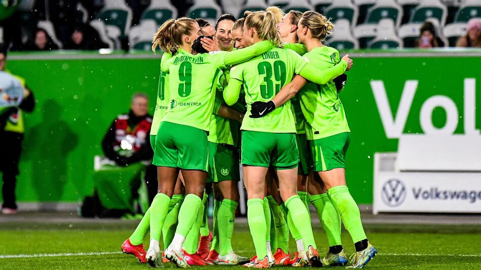 VfL Wolfsburg jubelt