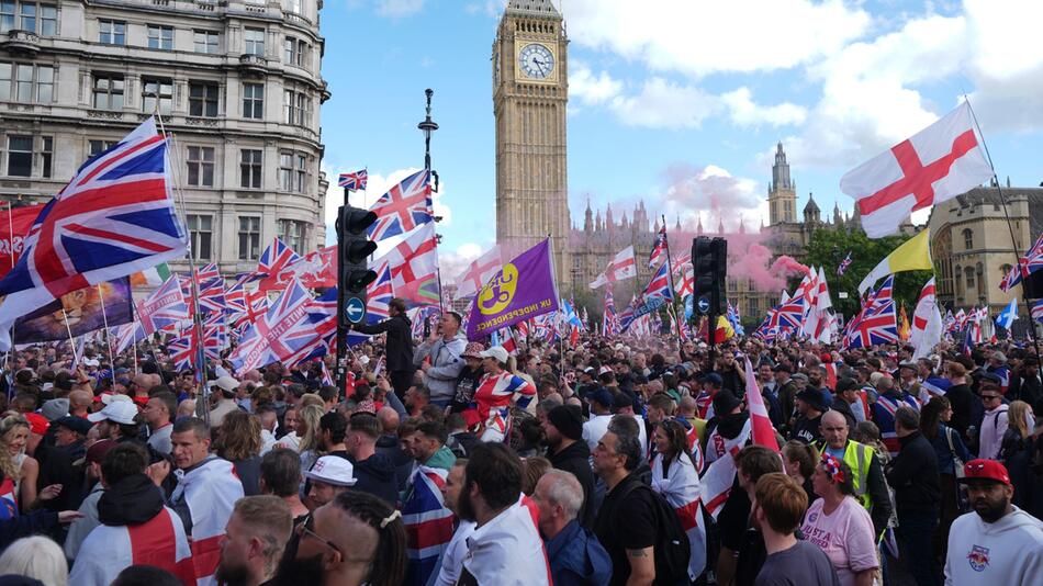 Rechte Demo "Unite the Kingdom"