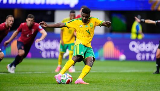 Teboho Mokoena trifft gegen Tschechien zum 1:1-Ausgleich.