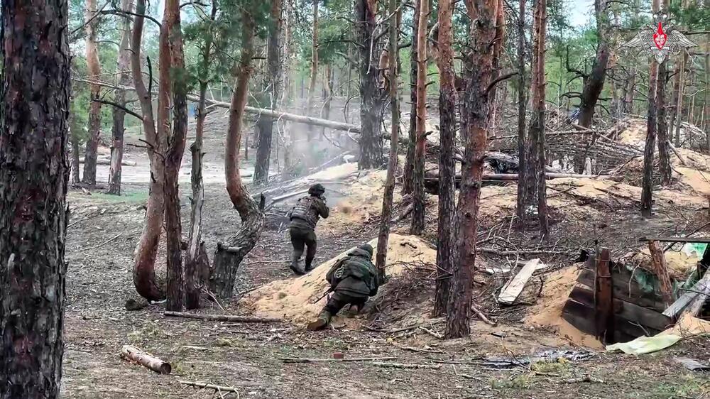 Ukraine-Krieg - Gefechtstraining russischer Soldaten