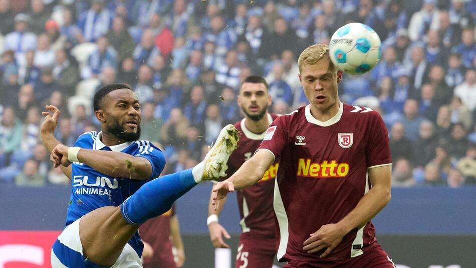 FC Schalke 04 - Jahn Regensburg