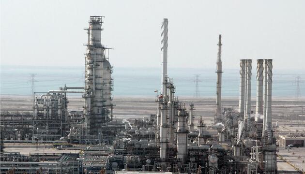 Der Iran-Konflikt treibt die Ölpreise in ungeahnte Höhen.