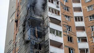 Schäden an einem Haus nach russischem Angriff