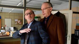 "München Mord: Im Zweifel für den Zweifel": Helmut Zangel (Christoph Süß, r.) informiert Ludwig ...