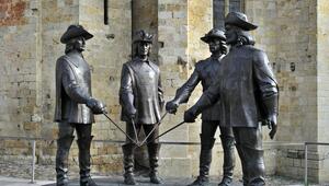 Die Geschiche von D'Artagnan und den drei Musketieren ist weltbekannt.