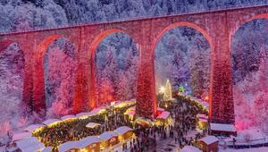 Der Weihnachtsmarkt in der Ravennaschlucht in Breitnau zählt wohl zu den außergewöhnlichsten in ...