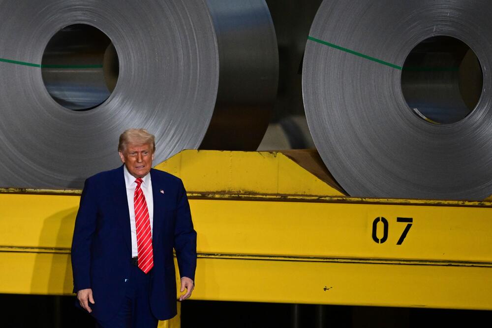 US-Präsident Donald Trump besucht Stahlwerk