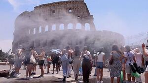 40 Grad in Rom: Behörden kühlen Einwohner und Touristen mit Wasserkanonen