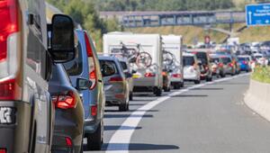 Wer zu den Hauptstoßzeiten Richtung Süden fährt, muss am Wochenende mit Wartezeiten rechnen.