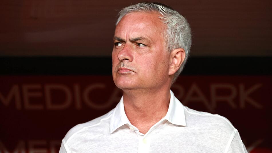 José Mourinho kritisiert das Trainergeschäft im Fußball.