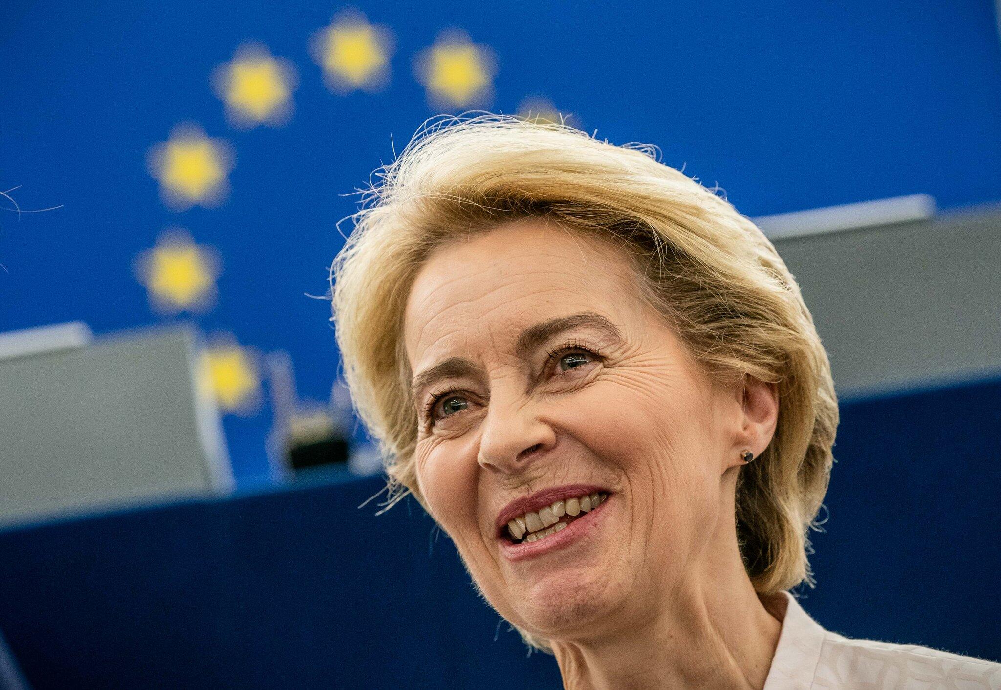 Von leyen. Урсула фон дер Ляйен. Урсула фон дер Ляйен министр обороны Германии. Президент европейской комиссии Урсула фон дер Ляйен. Глава Евросоюза Урсула фон дер Ляйен.