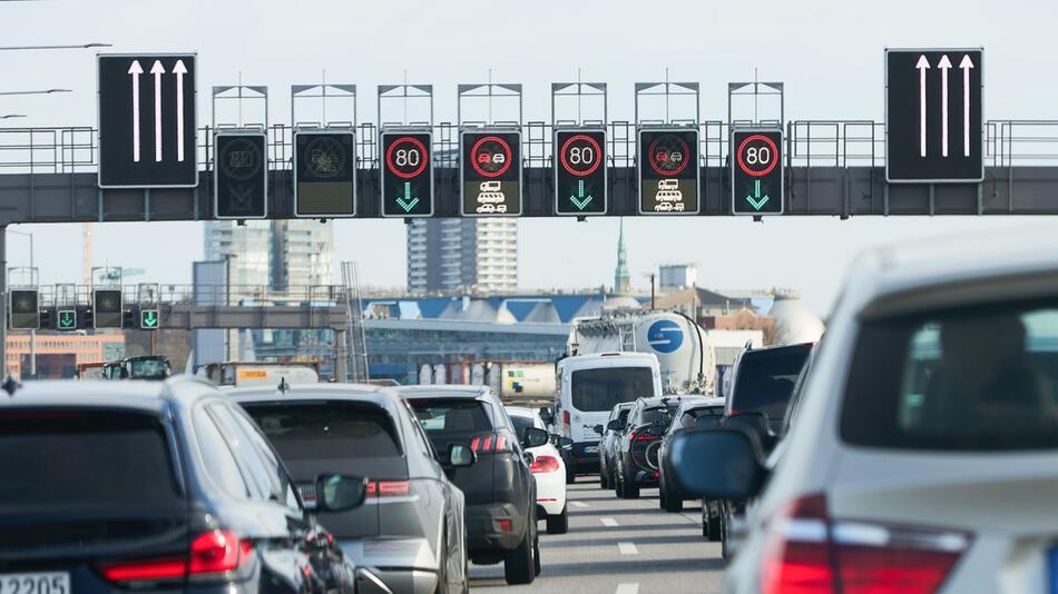 Stau am Elbtunnel
