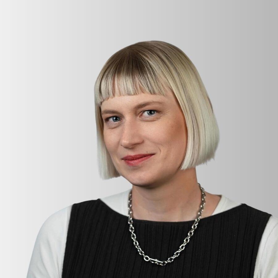 Blonditwink onlyfans barbie delivers a really good GFE