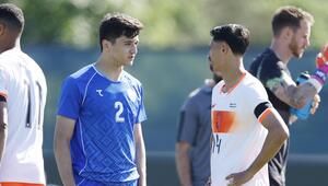 Am vergangenen Montag testete die Nationalmannschaft Usbekistans gegen die Niederlande.