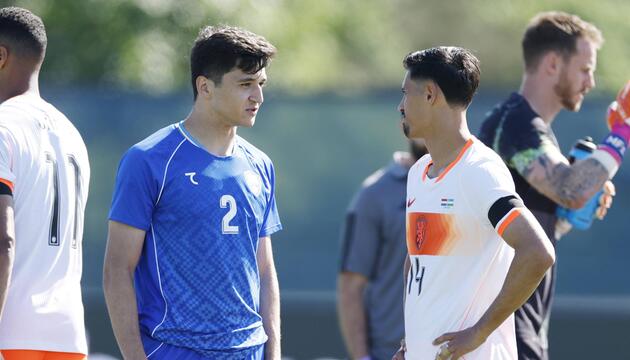 Am vergangenen Montag testete die Nationalmannschaft Usbekistans gegen die Niederlande.