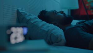 Aufwachen um 3 Uhr nachts: Das steckt dahinter