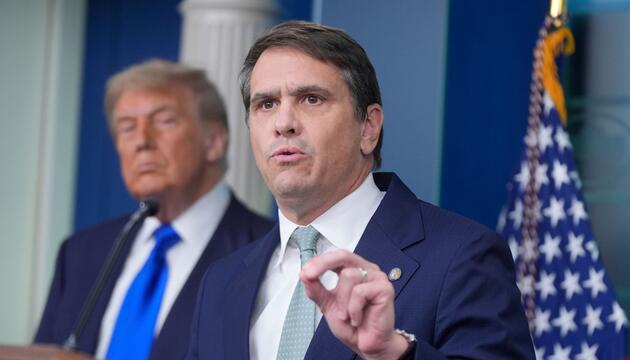Präsident Donald Trump und Justizminister Todd Blanche