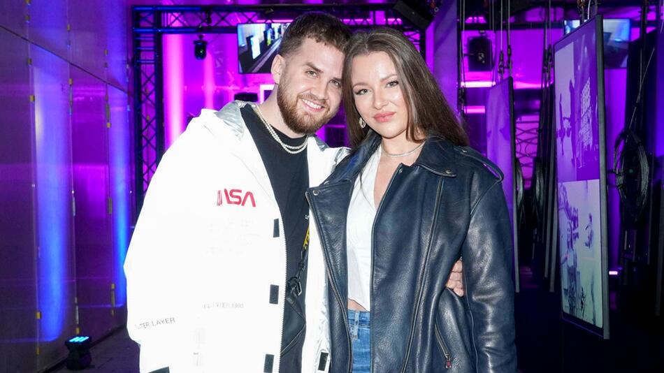 Joelina Drews und ihr Freund Adrian ließen sich in Vegas trauen.