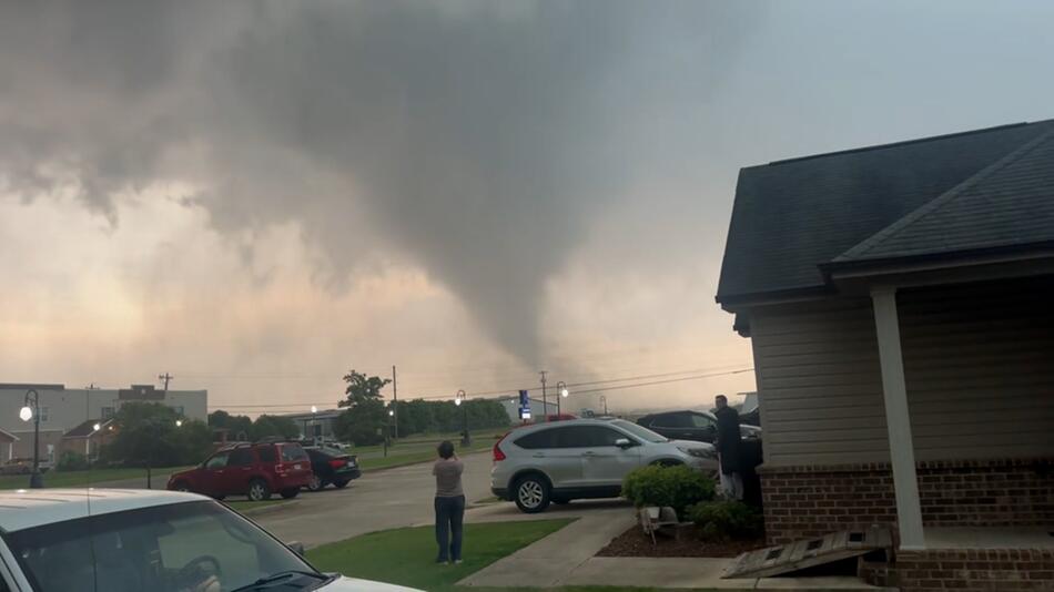 Tornado-Schock in Madison: So sieht’s nach dem Sturm aus