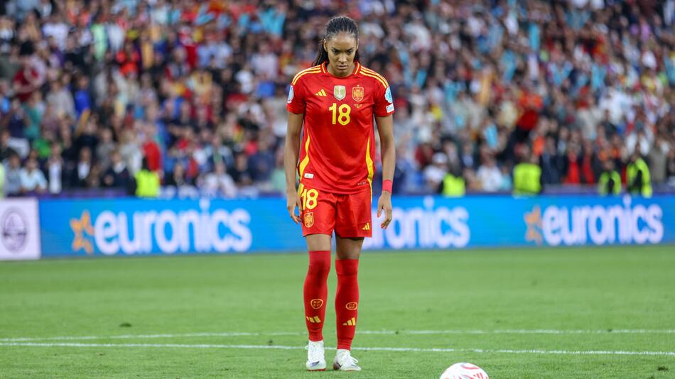 Salma Paralluelo