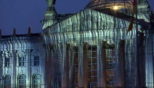 30 Jahre Reichstags-Verhüllung - Berlin feiert Jubiläum der Kunstaktion
