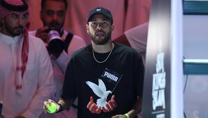 Fußball-Star Neymar beim Tennis-Show-Turnier in Saudi-Arabien