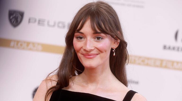 Maria Ehrich, Schauspielerin, Medienbranche, Mutterschaft, People Pleasing