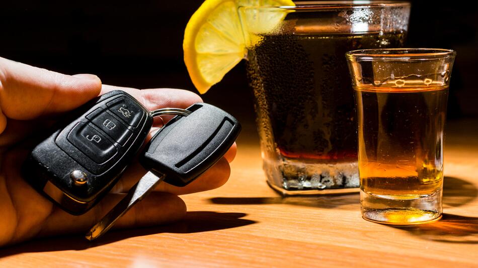 Schlüssel Alkohol Auto