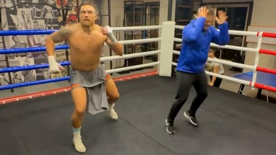 Oleksandr Usyk packt die Dance Moves aus