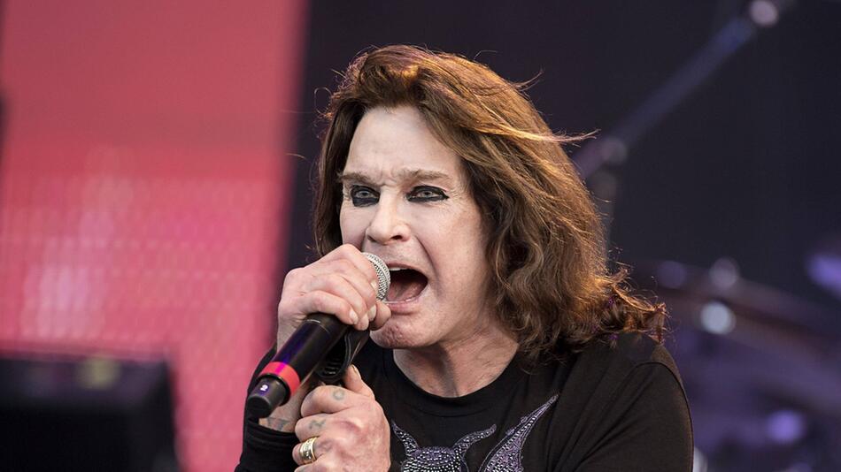 Ozzy Osbourne und seine Band Black Sabbath sind nach seinem Tod wieder in den deutschen Charts ...