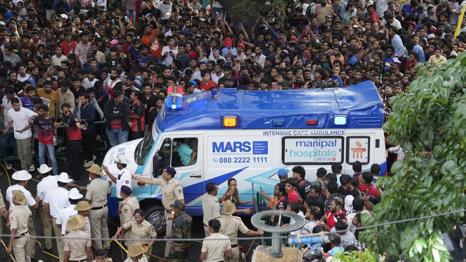 Massenpanik in einem Stadion in Bengaluru
