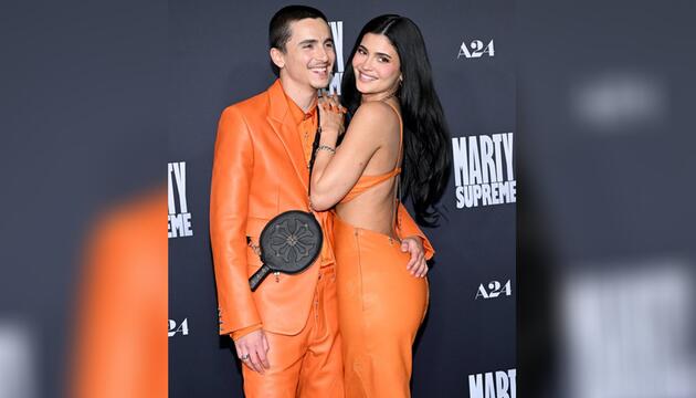 Timothée Chalamet und Kylie Jenner posierten am Montag im Samuel Goldwyn Theater in Beverly ...