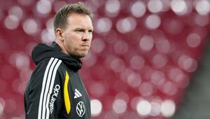 Nationalmannschaft: Julian Nagelsmann fällt mit besonderem T-Shirt auf