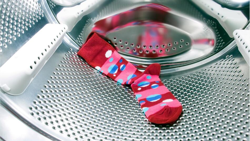 Diese Dinge sollten Sie beim Waschen von Socken unbedingt beachten.