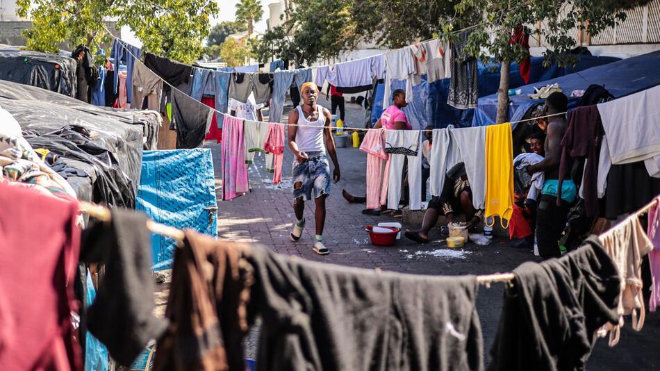 Leben in einem Flüchtlingslager in Tunesien